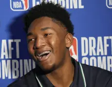 Asking an NBA Draft expert about Derik Queen's fit with the Sixers